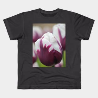 Tulip in White and Purple Kids T-Shirt